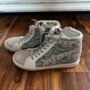 Vintage Havana Gray Snake Print High-Top Sneakers